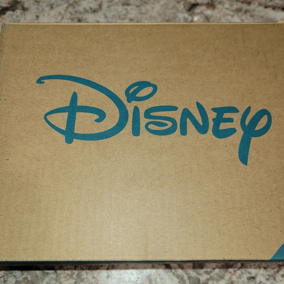 Disney Princess Tiana High Top Sneakers New in the Box NWT - Picture 4 of 4